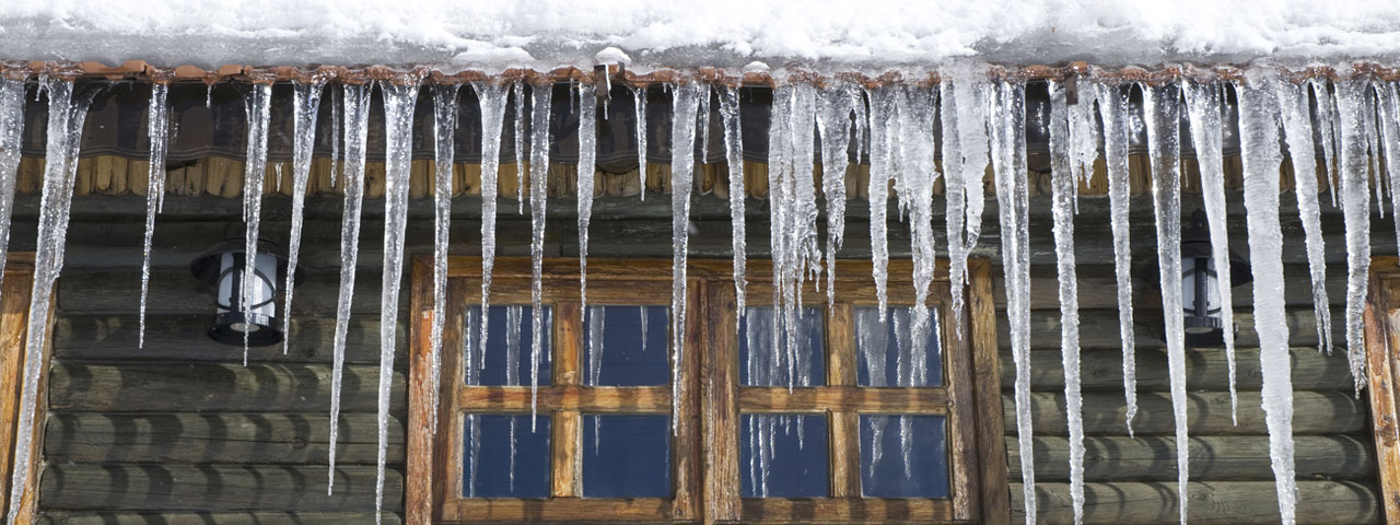spray foam prevents ice dams by providing proper insulation in Savannah attic spaces